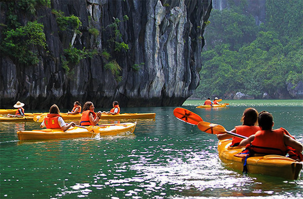 Halong Bay One Day (Luxury Tour with 6 hours)